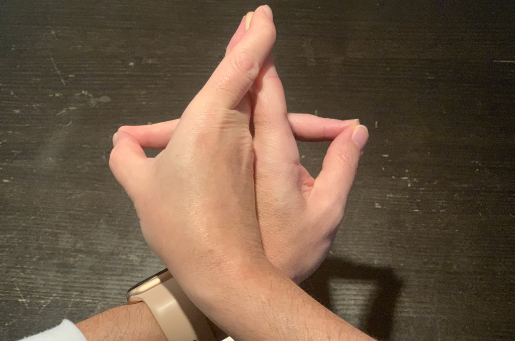 Tell Me Yoga - Abhaya-Hridaya-Mudra
